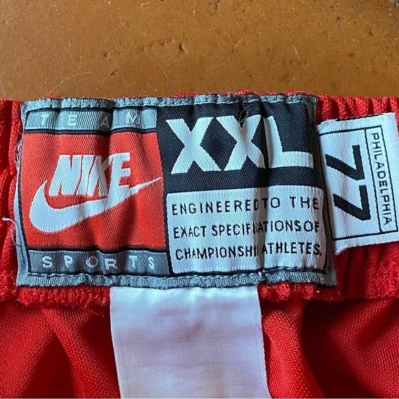 Vintage Y2K Team Nike 77 Philadelphia 76ers Sz 2XL Red Embroidered Warm Up Pants - Picture 7 of 9